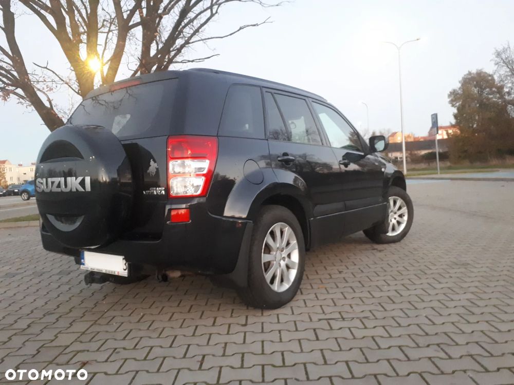 Suzuki Grand Vitara 2.0 De luxe - 4
