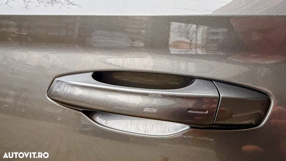 Skoda Superb 2.0 TDI DSG Style - 10