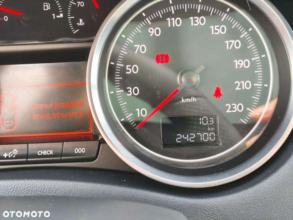 Peugeot 508 2.0 BlueHDi Allure S&S - 25