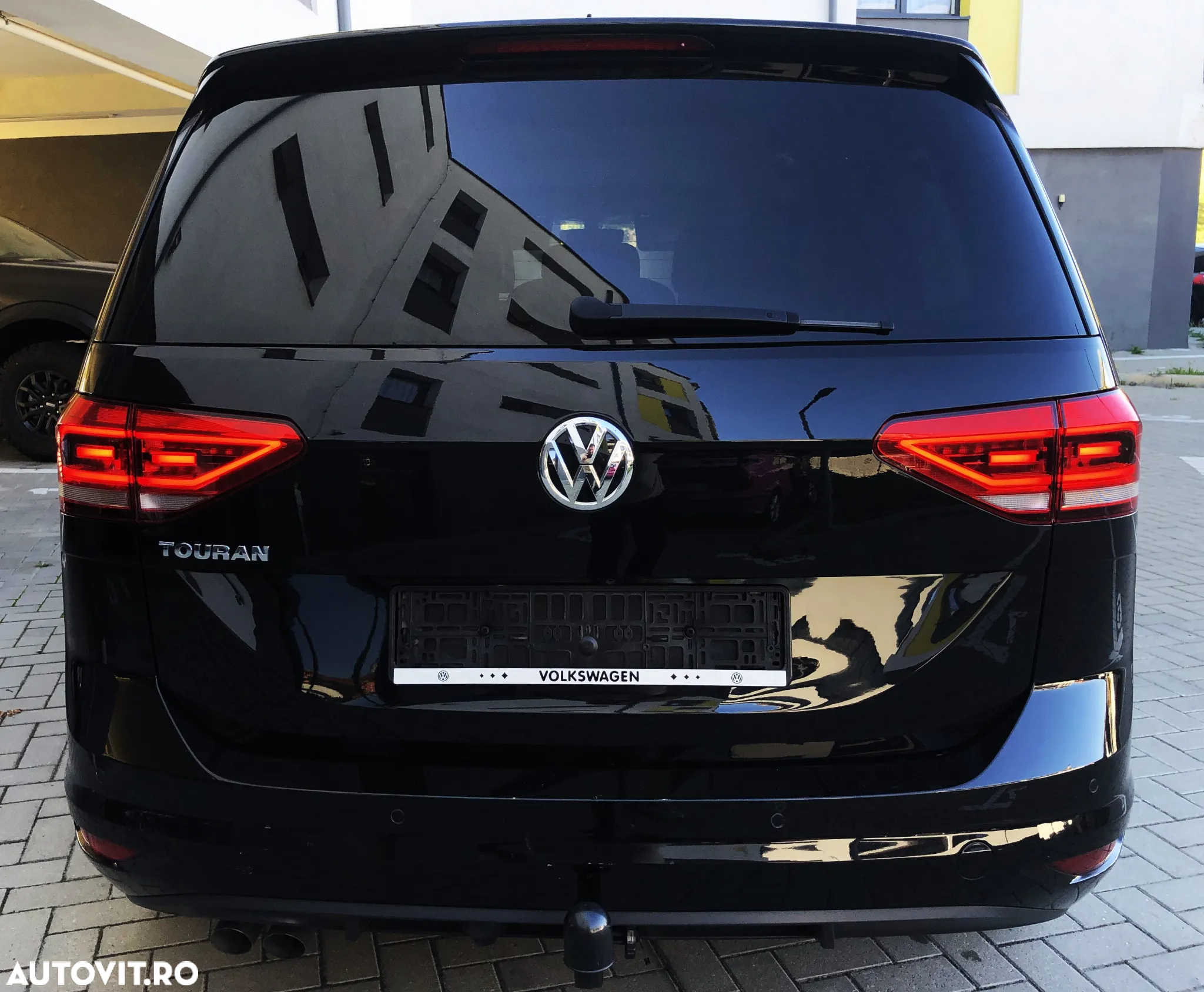 Volkswagen Touran 2.0 TDI DSG Highline - 38