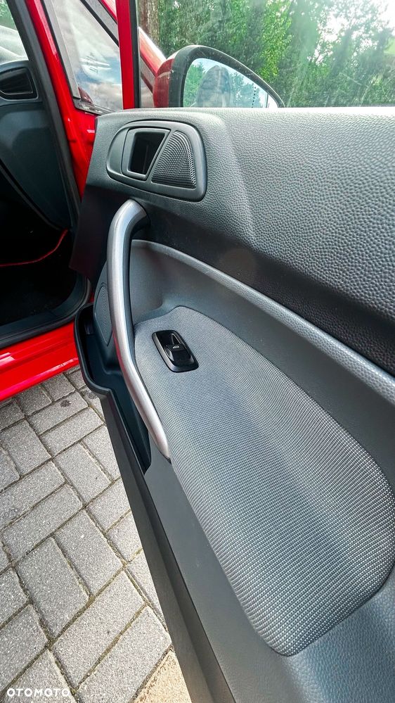 Ford Fiesta - 16