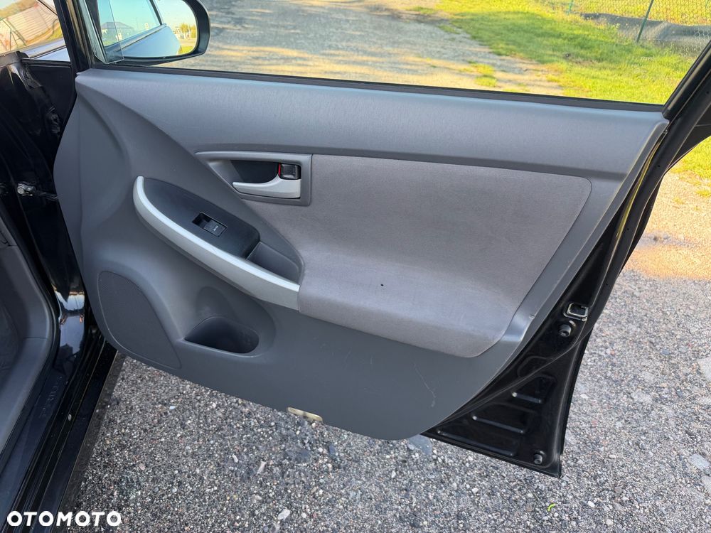 Toyota Prius - 15