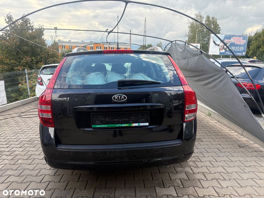 Kia Ceed - 5