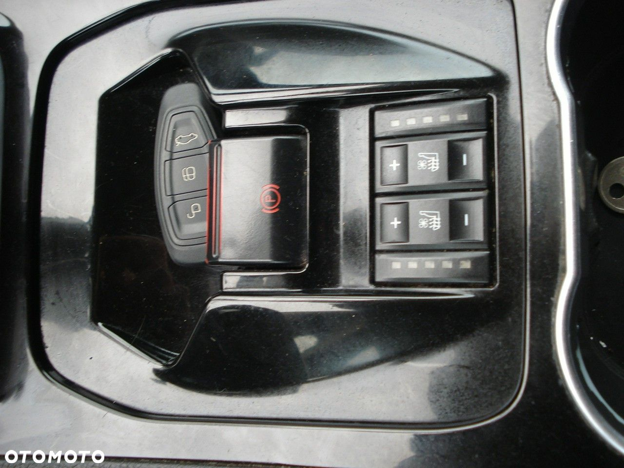 Ford S-Max - 19