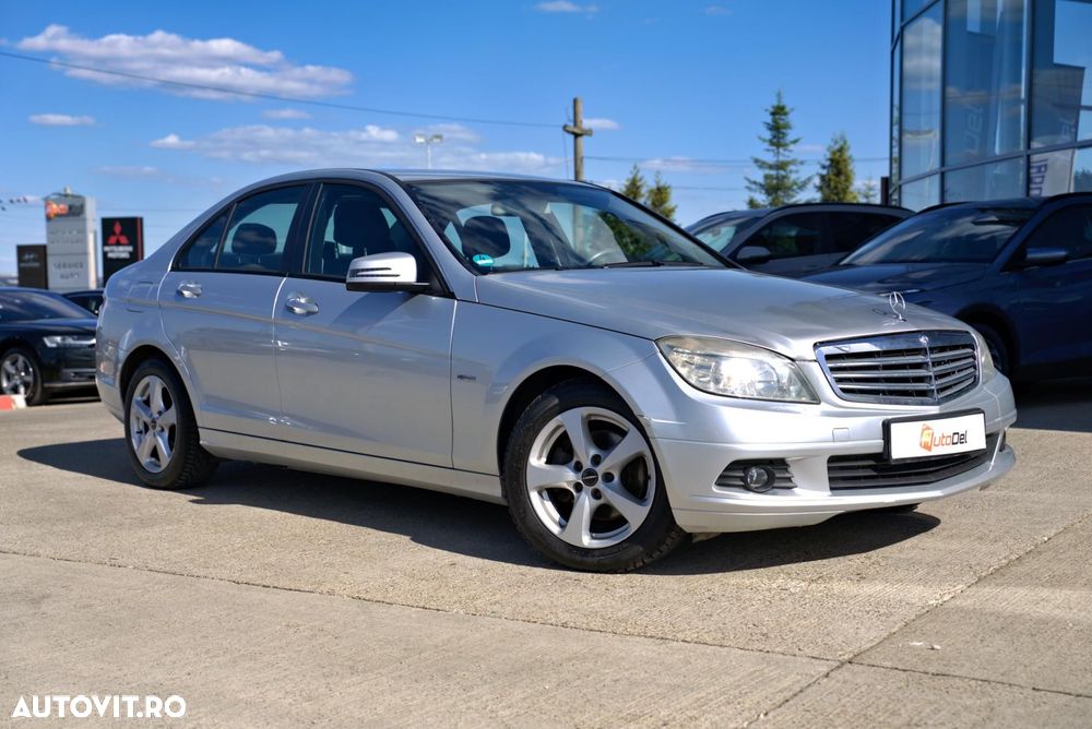 Mercedes-Benz C 200 CDI DPF (BlueEFFICIENCY) Avantgarde - 24