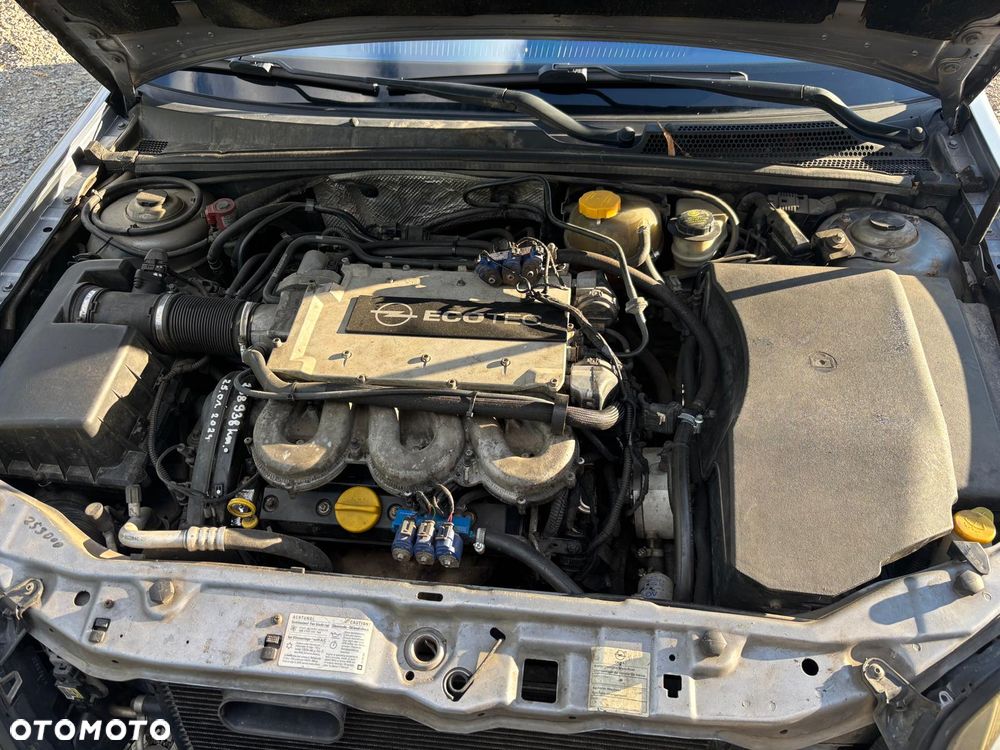 Opel Vectra 3.2 - 23