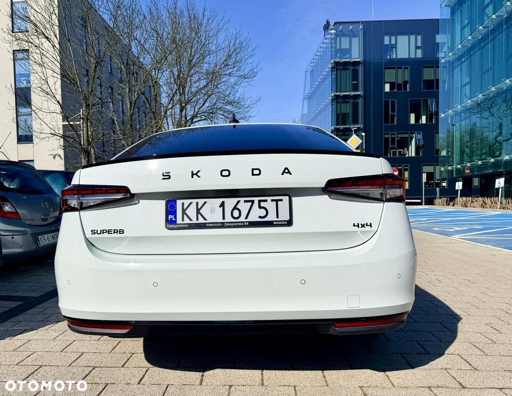 Skoda Superb 2.0 TDI SCR 4x4 Sportline DSG - 20