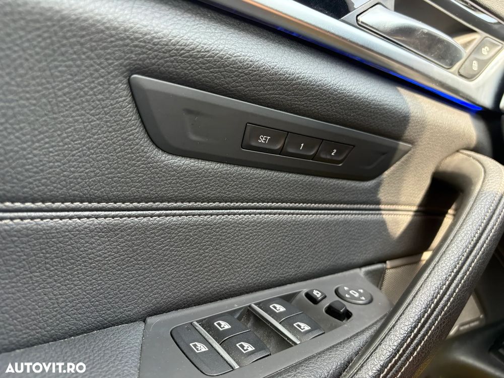 BMW Seria 5 520i AT MHEV - 16