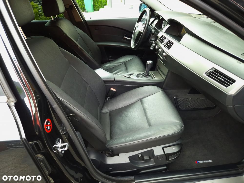 BMW Seria 5 530i - 36