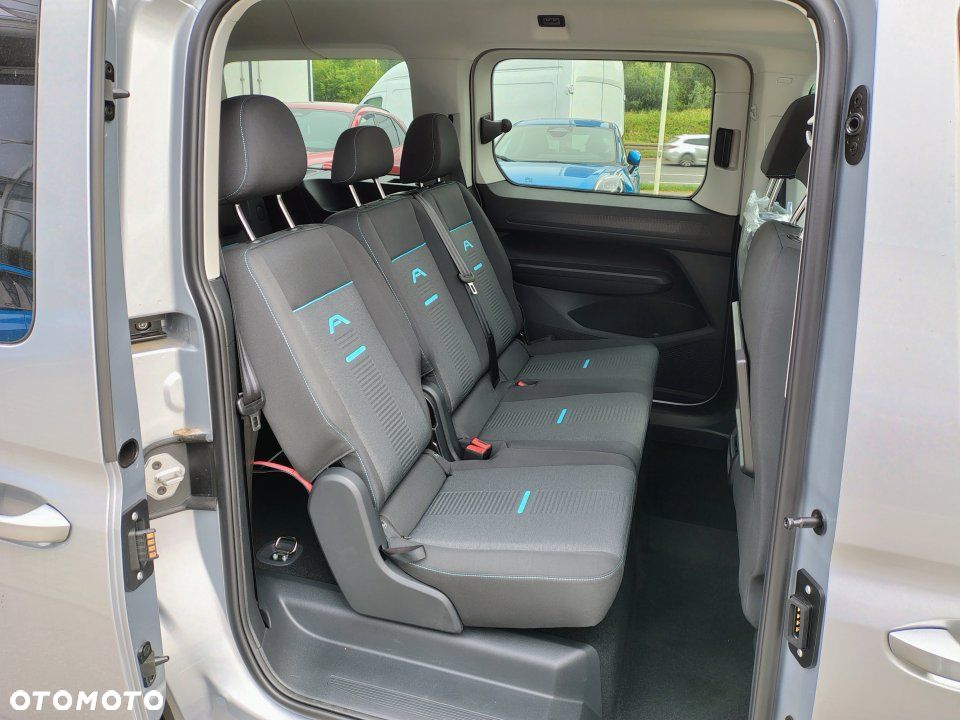 Ford Tourneo Connect - 9