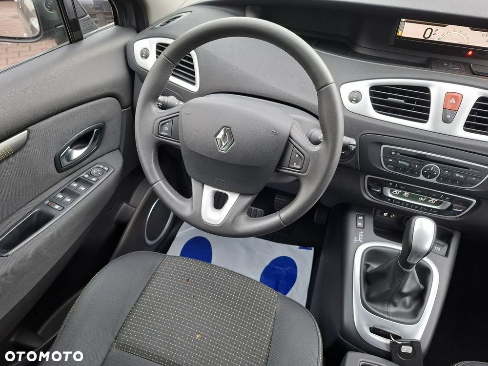 Renault Grand Scenic 2.0 16V 140 CVT Bose Edition - 8