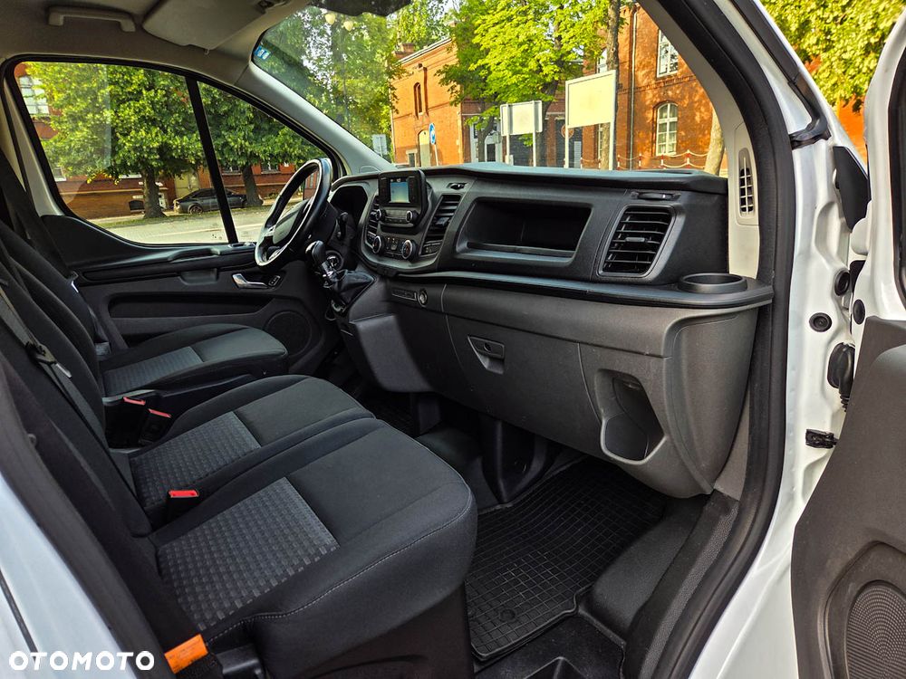 Ford TRANSIT CUSTOM - 6