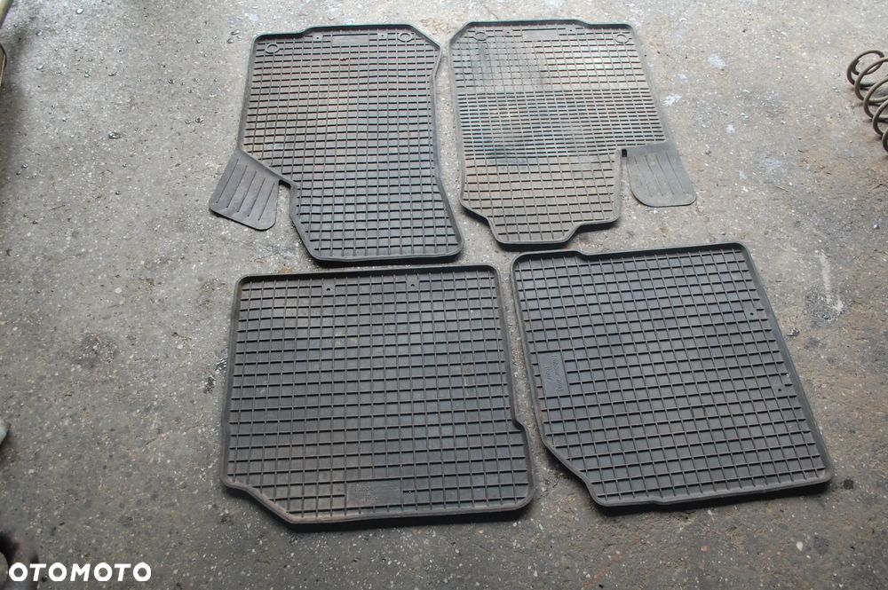 DYWANIKI GUMOWE SEAT TOLEDO II LEON I - 3