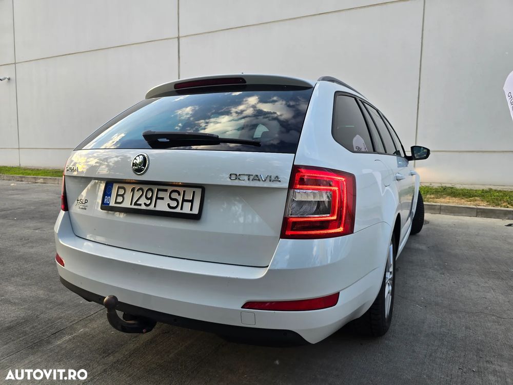 Skoda Octavia 2.0 TDI DSG Ambition - 17