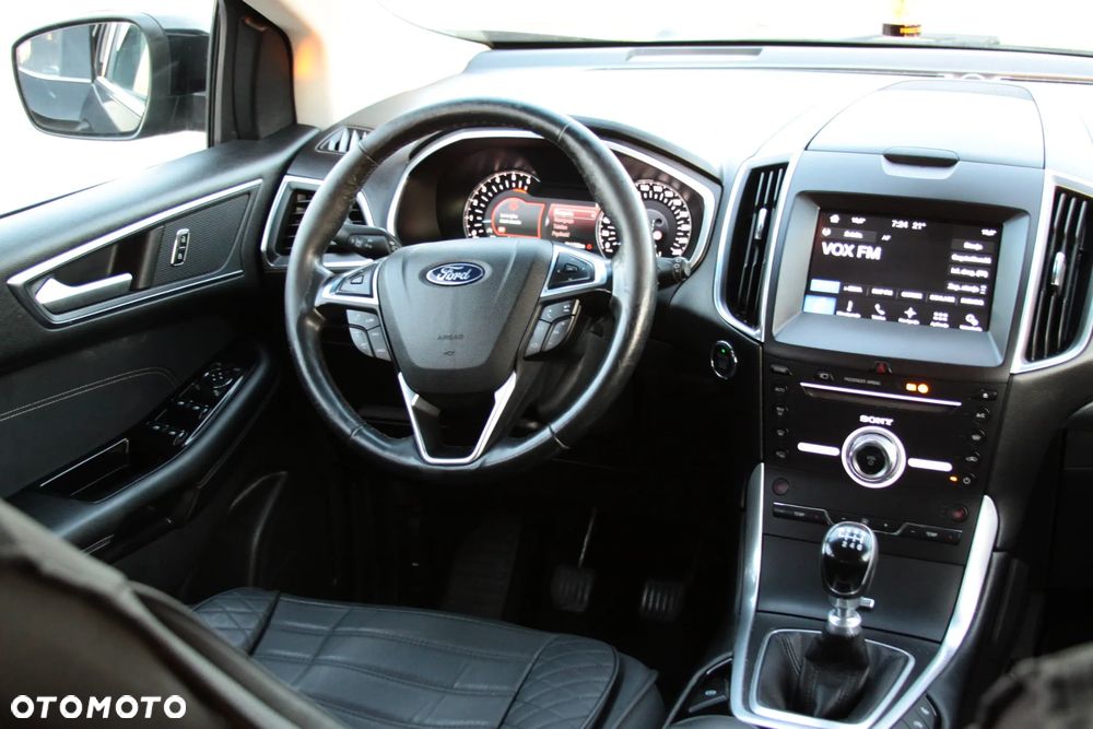Ford Edge 2.0 TDCi 4x4 Titanium - 13
