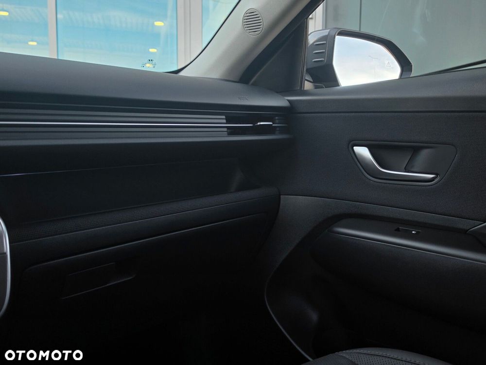 Hyundai Kona - 32