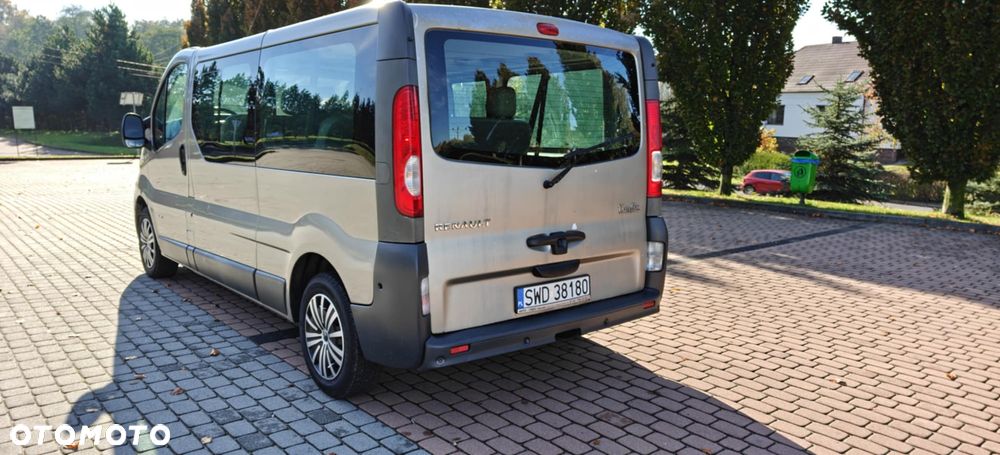 Renault Trafic - 12