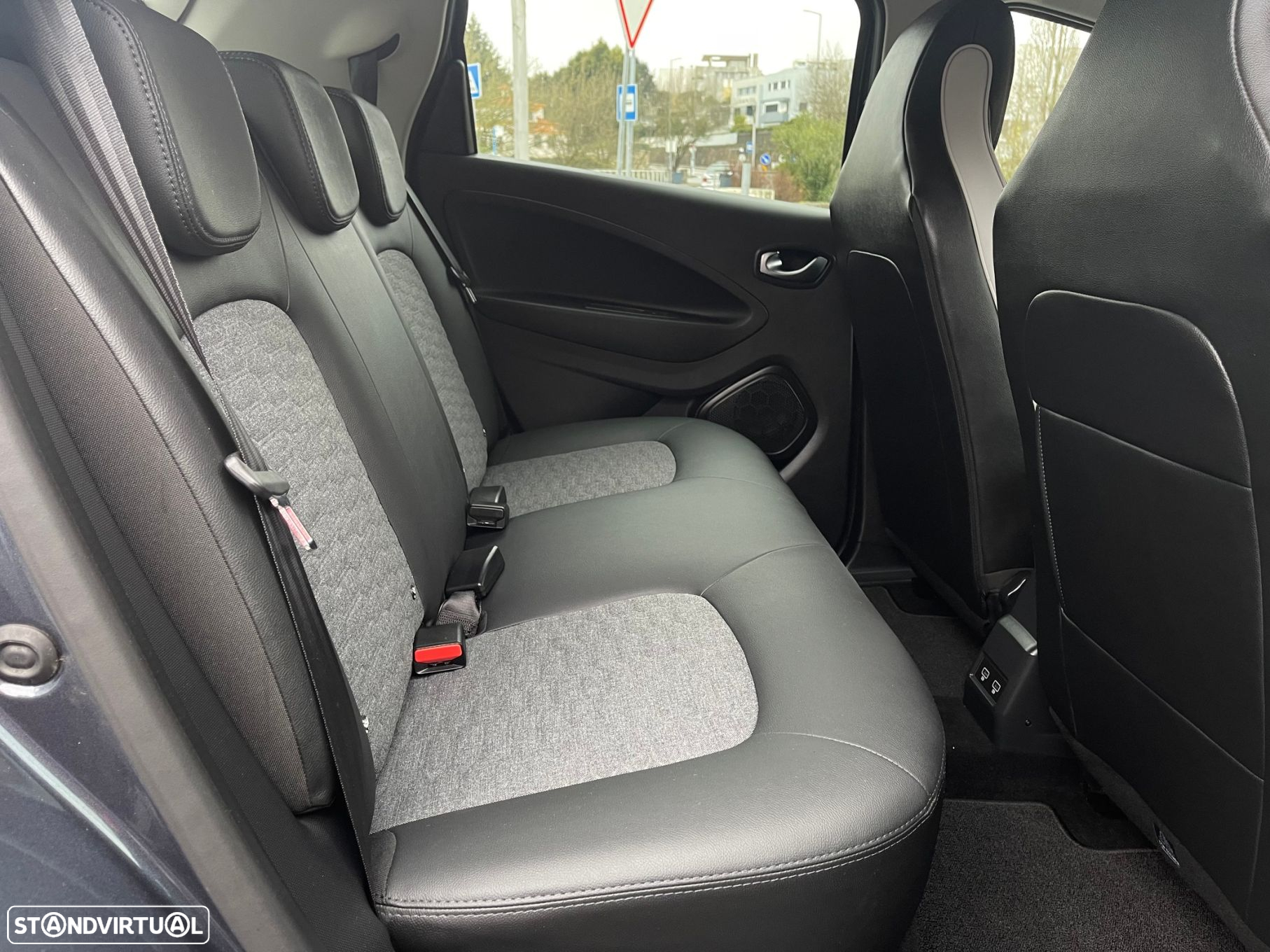 Renault Zoe - 49