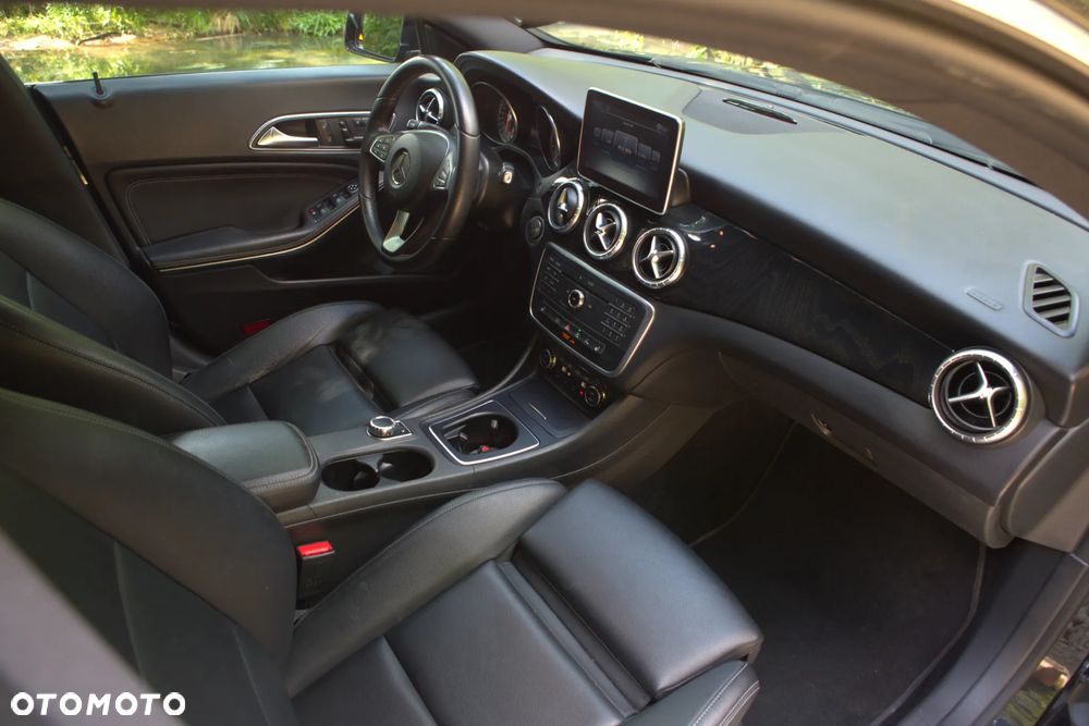 Mercedes-Benz CLA 250 4-Matic Sport - 25