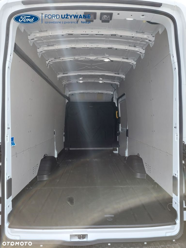 Ford Transit - 18