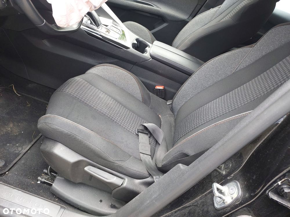 Peugeot 3008 PureTech 130 Stop & Start GPF EAT8 Active Pack - 15