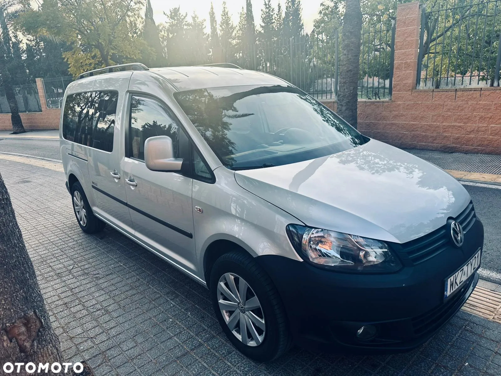 Volkswagen Caddy 1.2 (7-Si.) Edition 30 - 15