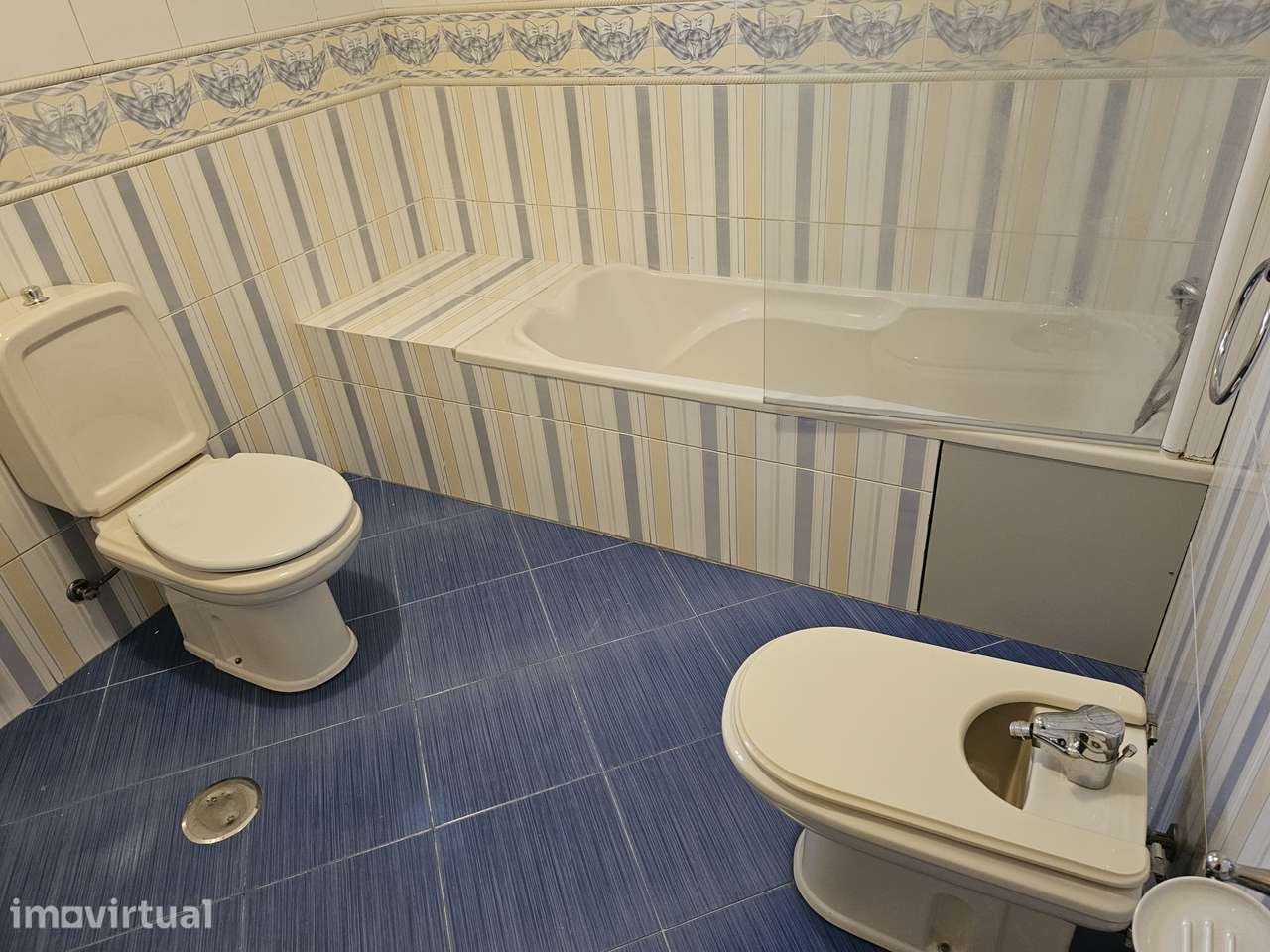 Quarto - Guimarães (Urgezes) - Com despesas incluídas - Grande imagem: 3/10