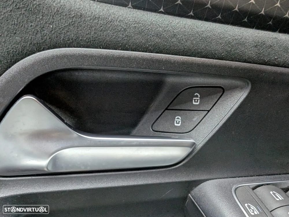 Mercedes-Benz EQA 250+ AMG Line - 37