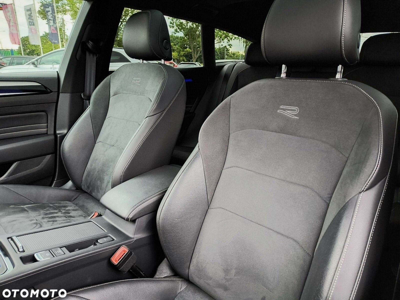 Volkswagen Arteon 2.0 TSI R-Line DSG - 11