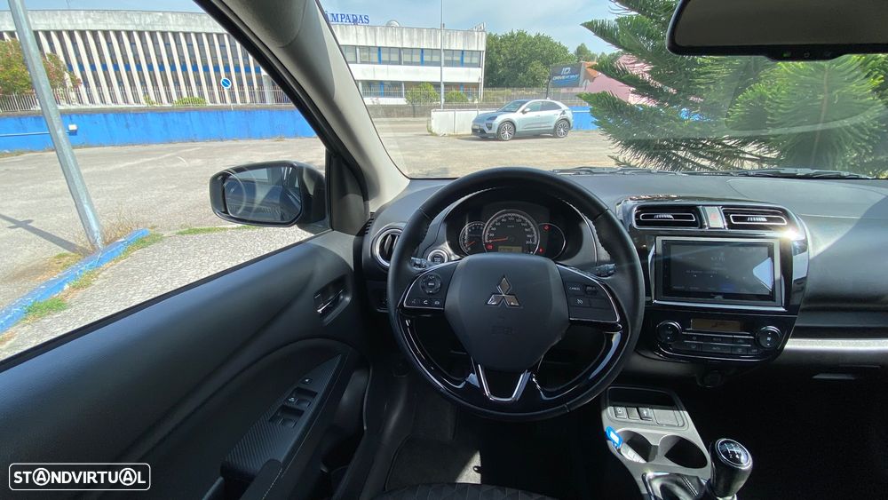 Mitsubishi Space Star 1.2 Intense Connect Edition - 24