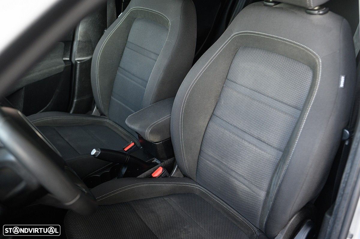 Fiat Tipo Station Wagon 1.3 M-Jet Lounge - 25