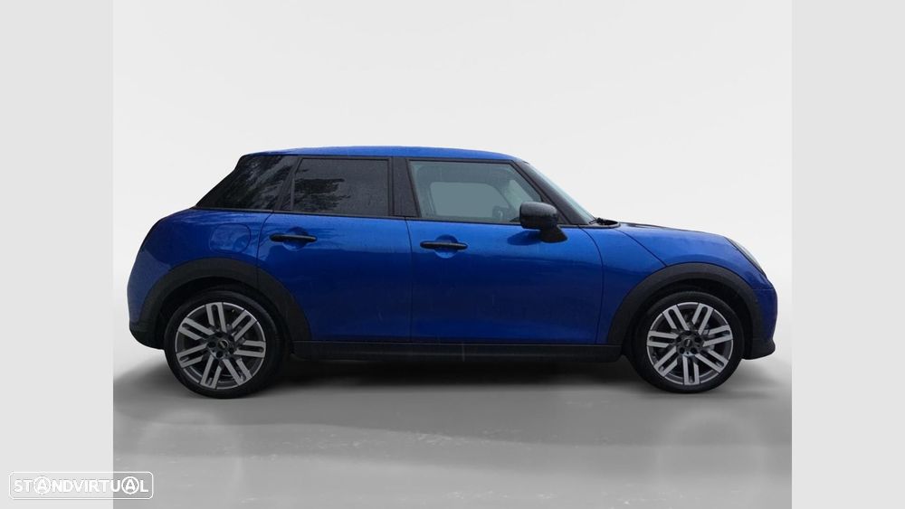 MINI 5 Portas Cooper C Classic M — fotografia 9