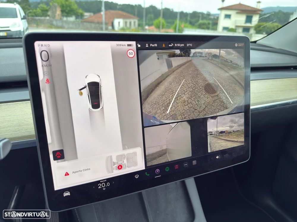 Tesla Model Y Long Range Dual Motor AWD - 10