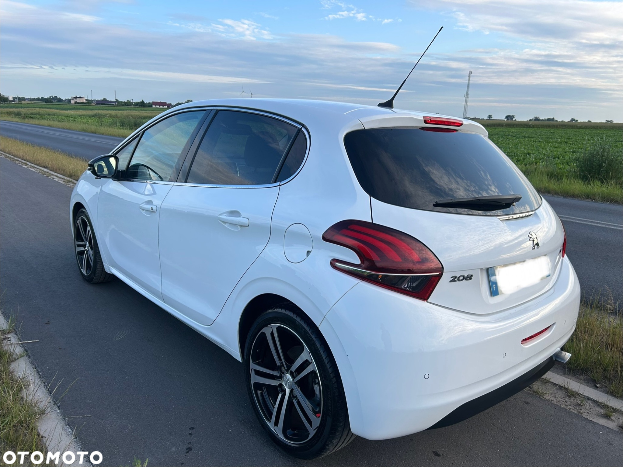 Peugeot 208 1.2 PureTech Allure S&S - 10