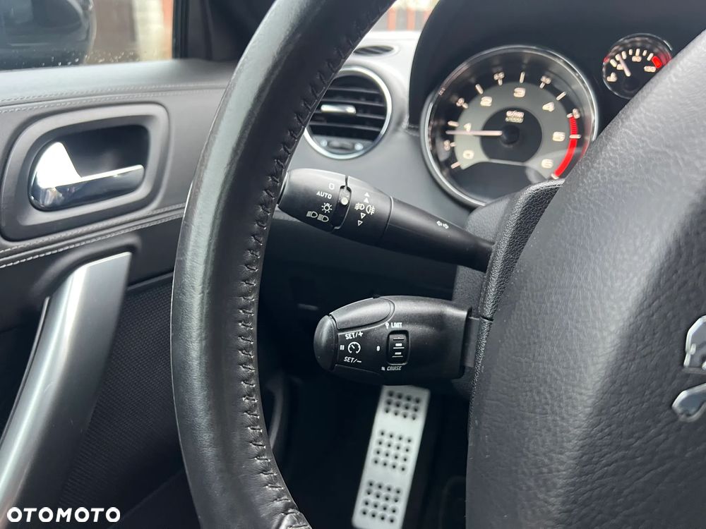 Peugeot RCZ 2.0 HDi - 30