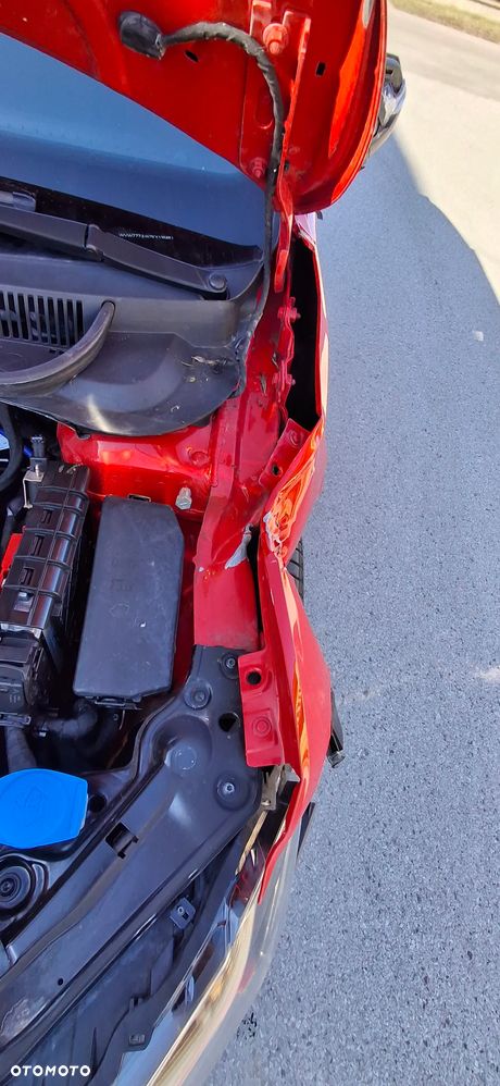 Volkswagen Polo 2.0 TSI DSG GTI - 11