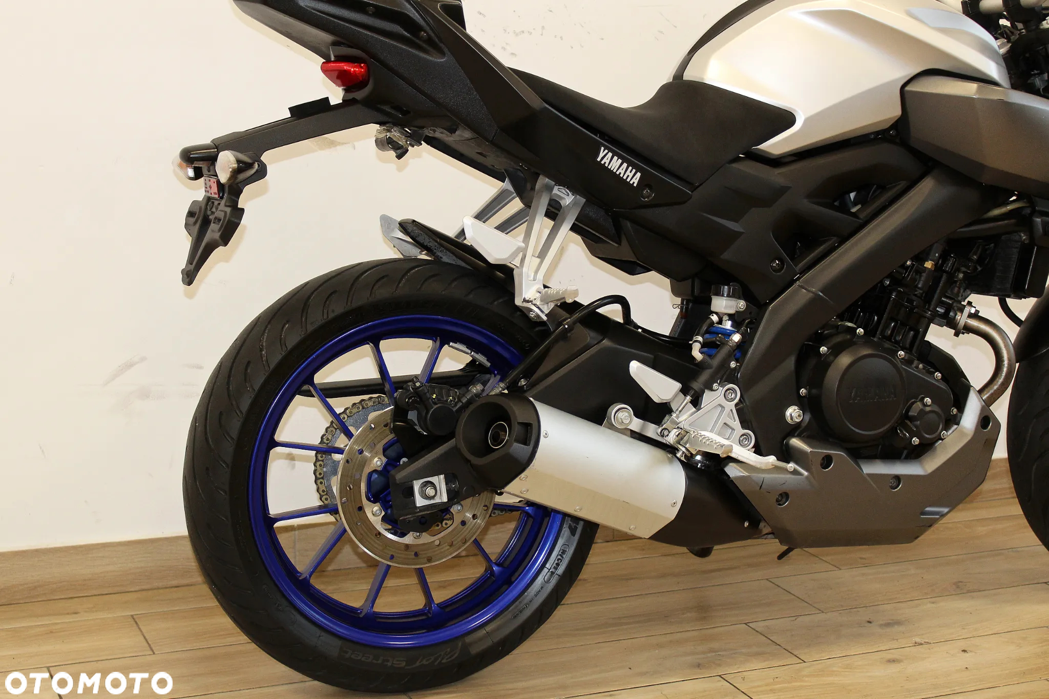 Yamaha MT - 8