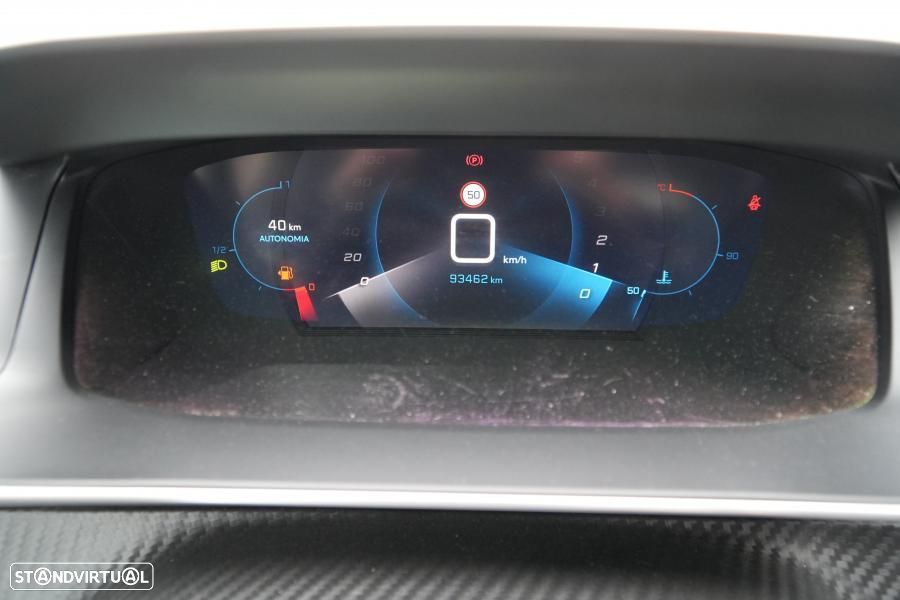 Peugeot 2008 1.2 PureTech Allure - 11