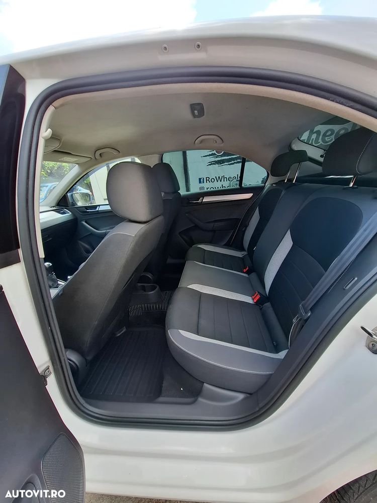 Skoda RAPID - 7