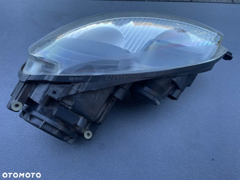 VW GOLF V 5 LAMPA REFLEKTOR PRAWY LEWY PRAWA LEWA PRZÓD CZARNA HELLA 03-09 GTI - 11