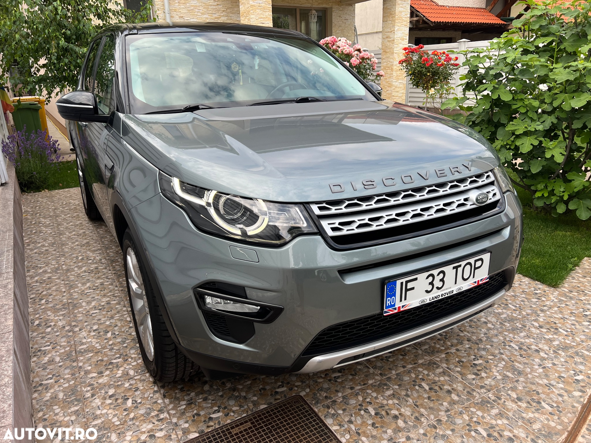 Land Rover Discovery Sport - 10