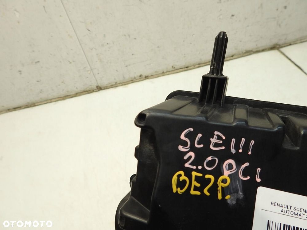 OBUDOWA SKRZYNKI BEZPIECZNIKÓW RENAULT SCENIC III 284B10002R - 2