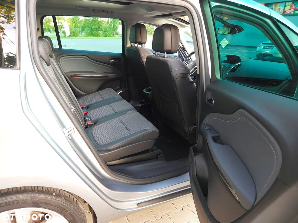 Opel Zafira 2.0 CDTI Cosmo - 19