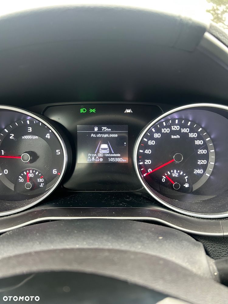 Kia Ceed 1.6 CRDi SCR L - 20