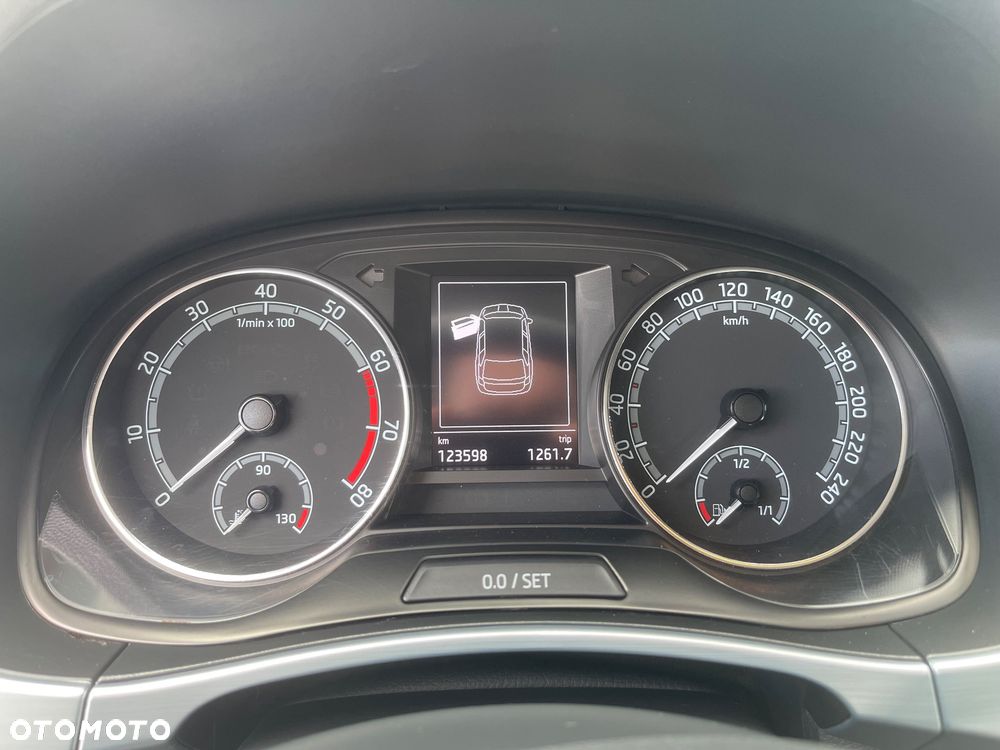 Skoda Fabia 1.0 TSI Ambition - 12