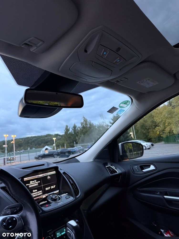 Ford Kuga - 17