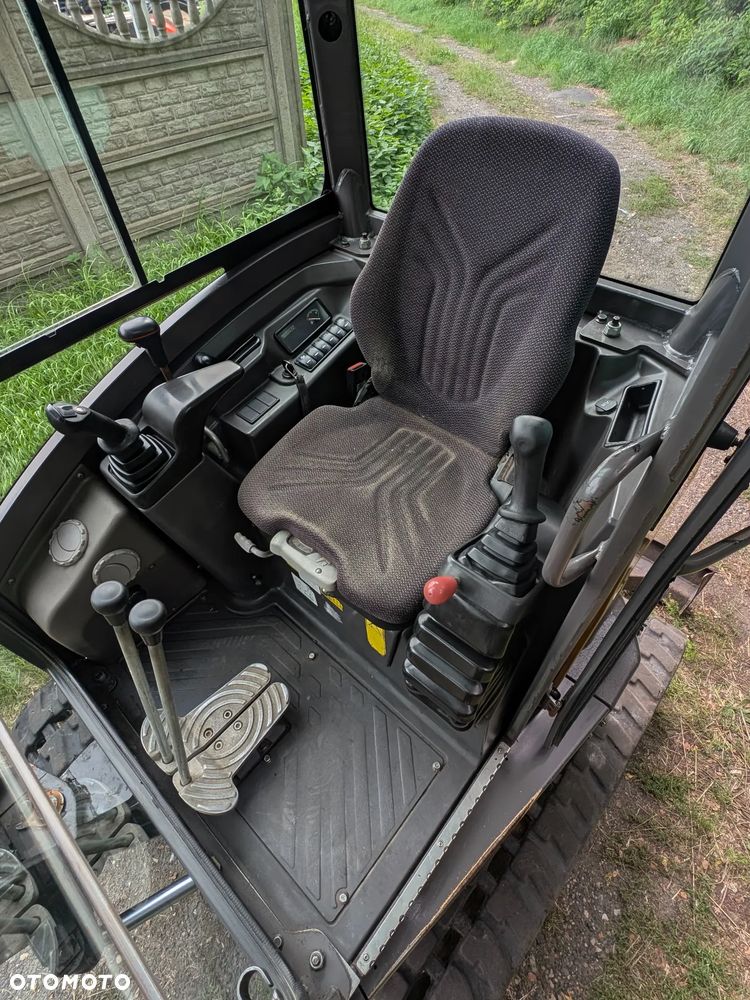 Volvo ECR25D - 8