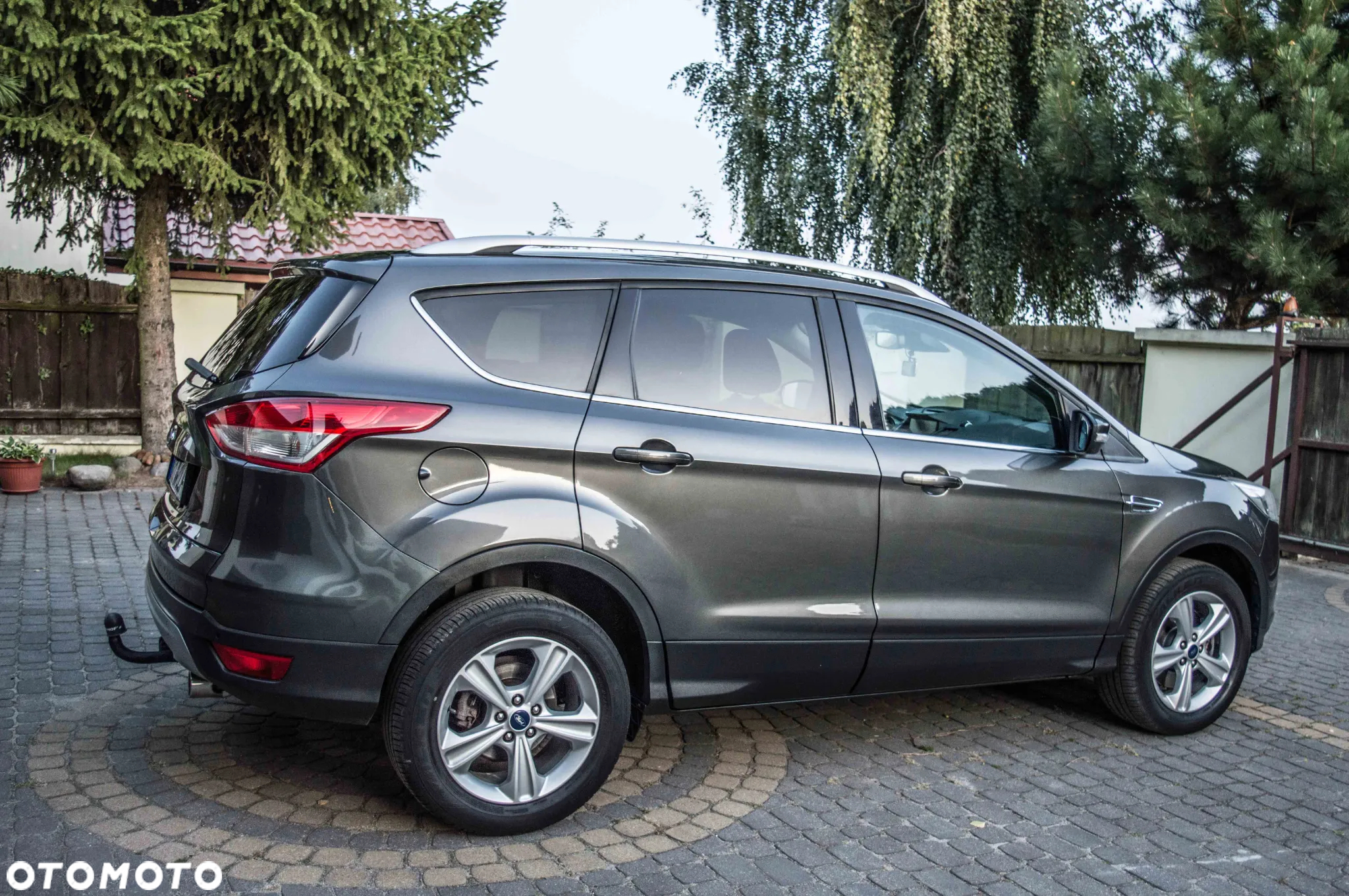 Ford Kuga 2.0 TDCi 4x2 Titanium - 12