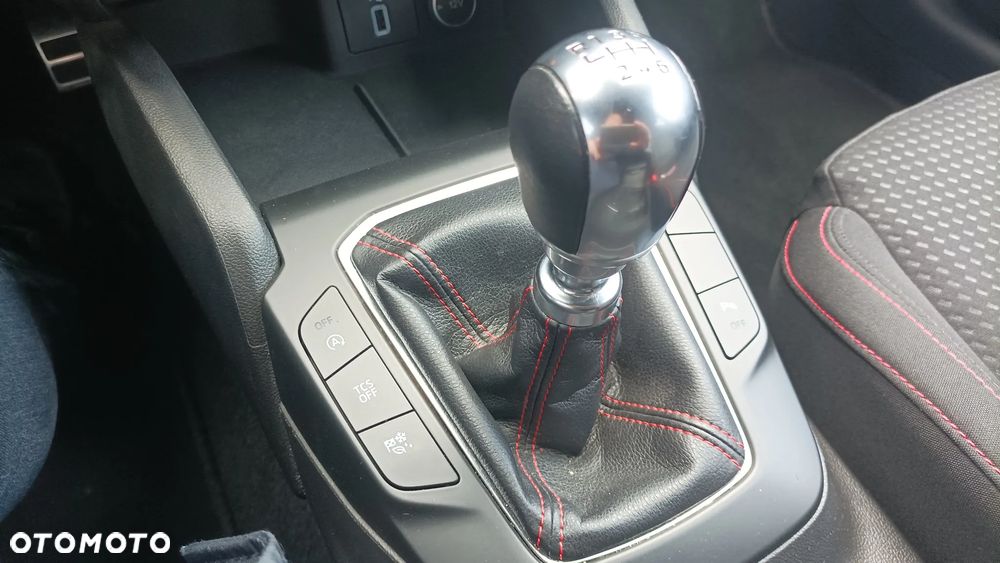 Ford Focus Turnier 1.5 EcoBoost Start-Stopp-System ST-Line - 24