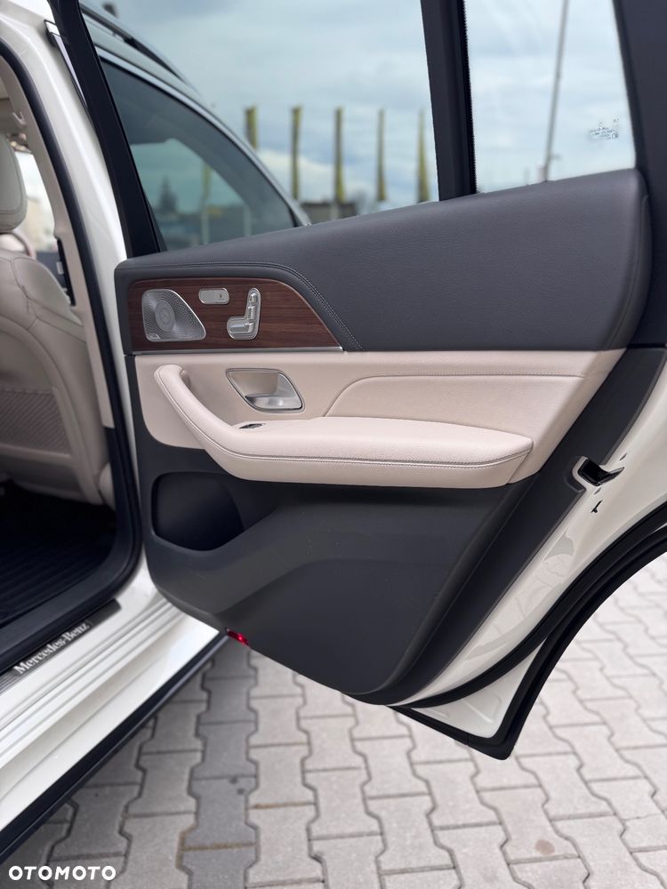 Mercedes-Benz GLS 400 d 4-Matic - 13
